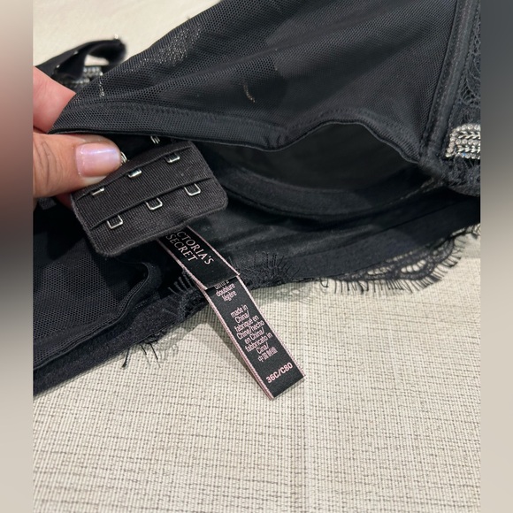 VS Victoria’s Secret Very Sexy Lightly Lined Studded Lace Demi Bra Size- 36C - Picture 6 of 6